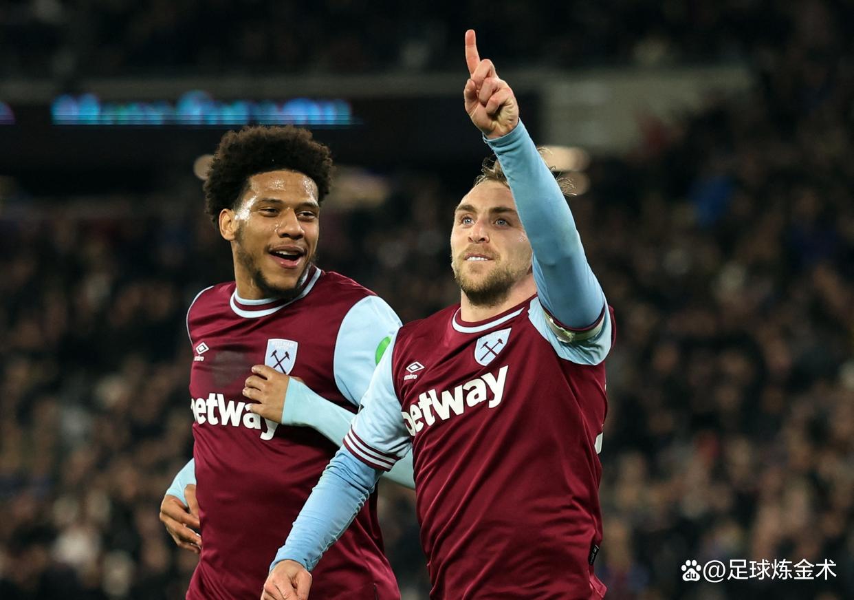 -包含清晨突围战来临,西汉姆围绕德国杯门线救险,悬念犹存,控场能力受关注的词条-