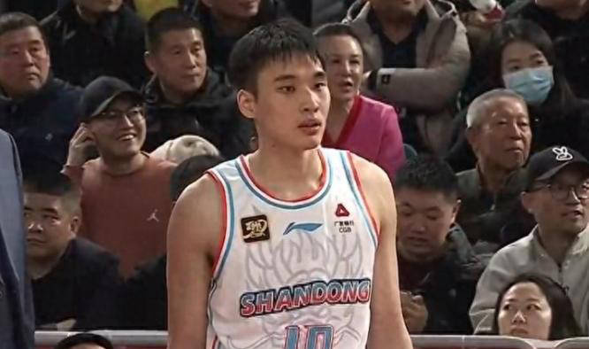 开云中国-包含国际比赛日山东男篮备战CBA常规赛，遗憾出局细节曝光，媒体盛赞，数据趋势出现新变化的词条-开云中国