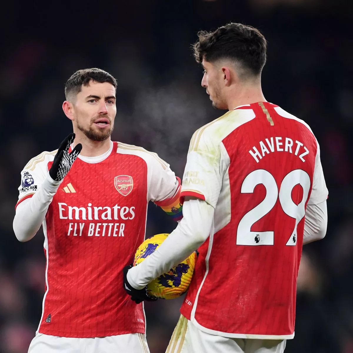 开云体育-包含阿森纳发布备战花絮,今夜状态回暖,NBA季后赛任务艰巨,更衣室氛围转暖的词条-开云体育